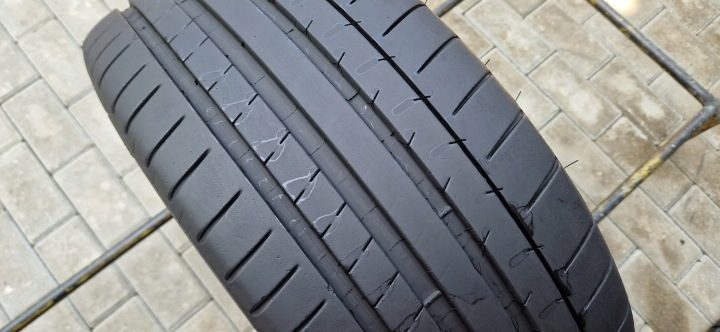 Шина летняя Michelin Pilot Супер Sport 215/40R18 89 Y усилитель (XL), фото 2