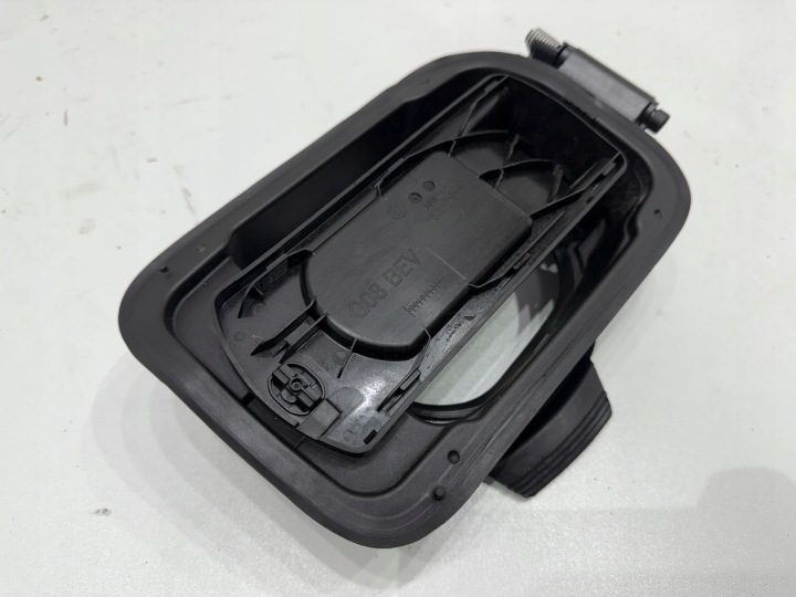 BMW IX3 G08 РАЗЪЕМ ЗАРЯДКИ ЛЮЧОК ГОРЛОВИНЫ БЕНЗОБАКА 142904 142904-10, фото 2