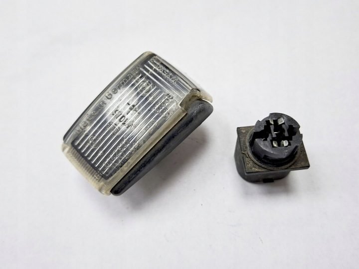 ПОВОРОТНИК VOLVO S40 V40 S70 V70 C70 850 940, фото 1