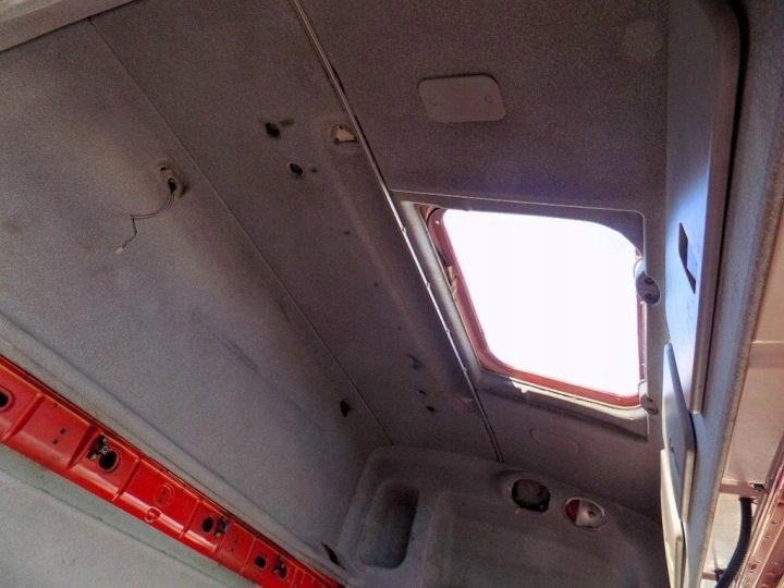 IVECO STRALIS 450 E5 2007 г. КАБИНА, фото 13