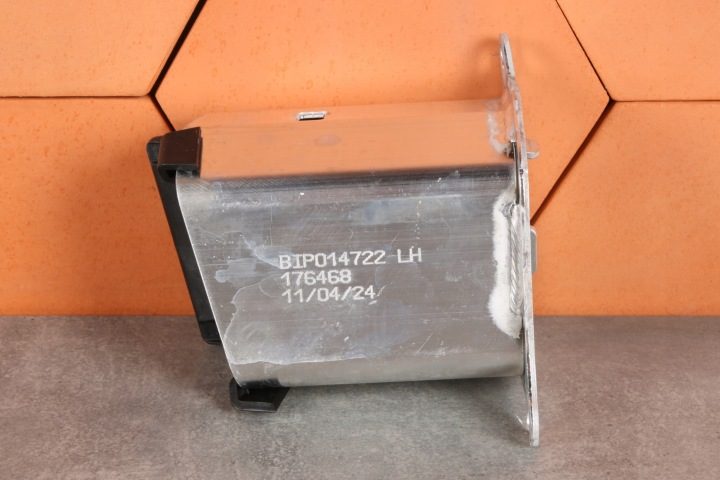BMW iX I20 XE2 ADAPTOR КРОНШТЕЙН ПЕРЕДНИЙ ЛЕВЫЙ 8737039 6447 л.с. !, фото 1
