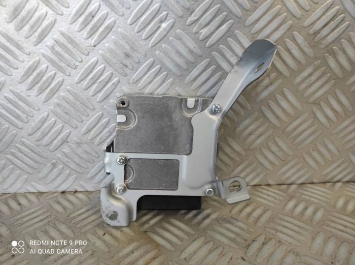 Блок управления гидроусилителя Toyota Yaris III 225000-2151 210700-2761, фото 2