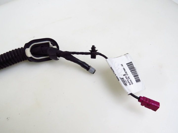 ЖГУТ ПРОВОДКИ КРЫШКИ БАГАЖНИКА ЗАДНИЙ 31327460 VOLVO V40 II 12-19, фото 4