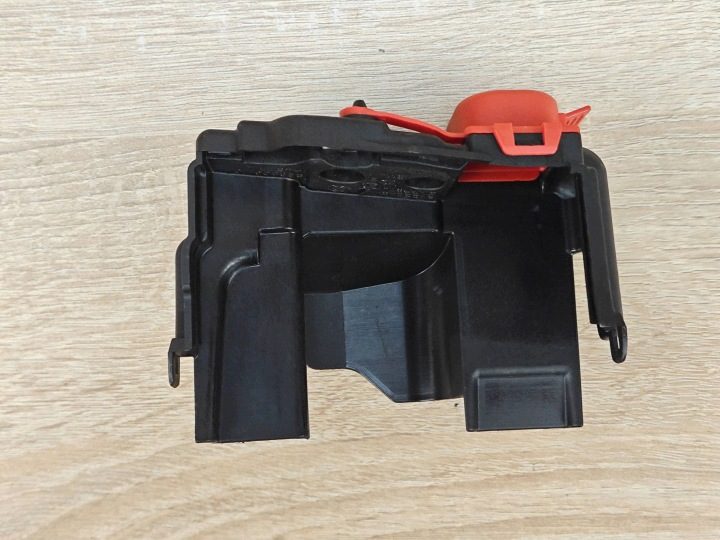 Оригинальная крышка аккумулятора клеммы BMW G30 G26 G22 8793045 20 л.с., фото 3