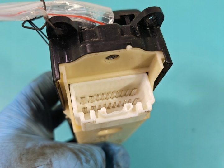 БЛОК КНОПОК СТЕКЛОПОДЪЕМНИКОВ LEXUS RX II 03-08 84040-48140 EU, фото 5