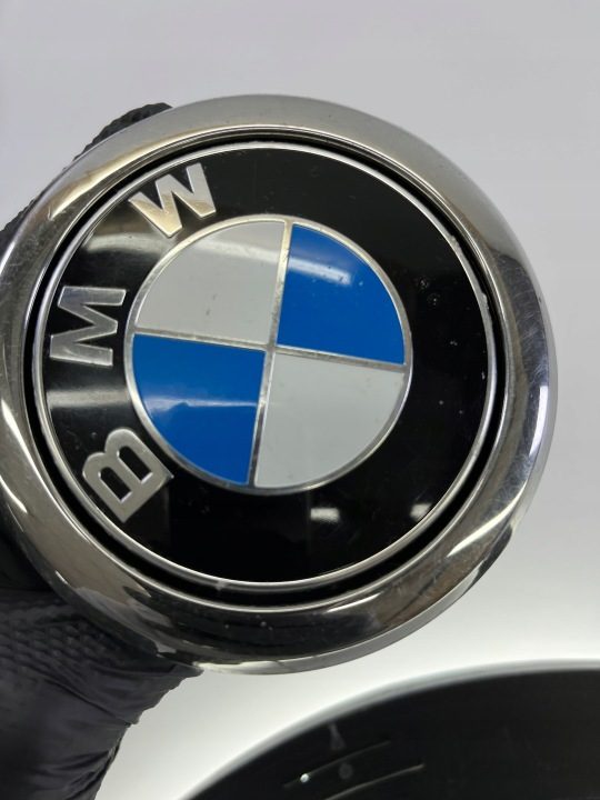 BMW F20 F21 ЗНАЧОК ЗАМОК ЭМБЛЕМА ОТКРЫВАНИЕ КРЫШКИ БАГАЖНИКА 7248535, фото 4