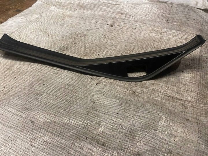 BMW E46 НАКЛАДКА ПОРОГА ЛЕВАЯ ЗАДНЯЯ 8196131, фото 2
