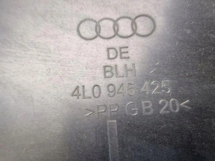 Контакты заднего фонаря AUDI Q7 (4M) 4L0945425 3.0L дизель 170 кВт 2014, фото 3