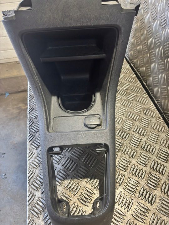 ЦЕНТРАЛЬНЫЙ ТОННЕЛЬ ДЕРЖАТЕЛЬ ПОД KUBECZEK VW UP! SKODA CITIGO SEAT MII 1S0863241A, фото 2