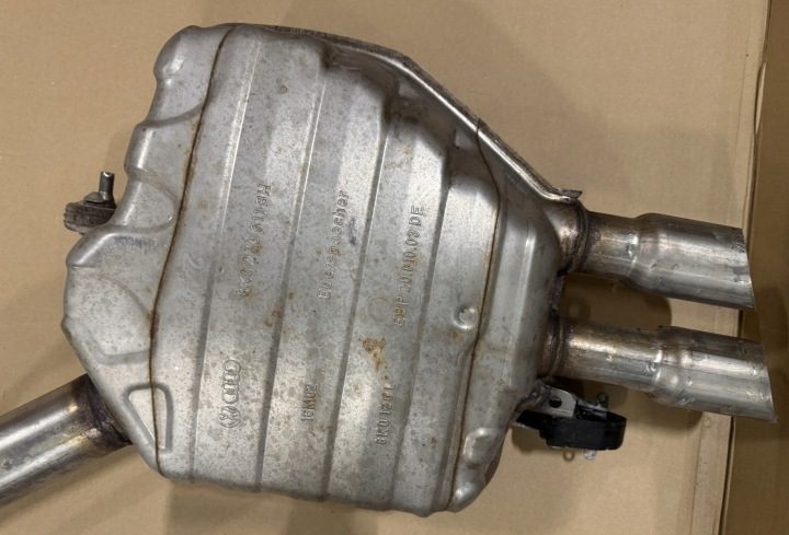 AUDI A5 8T ГЛУШИТЕЛЬ 8K0253611BH 2.0 TDI + AUDI A5 (8T3) 8K0253211AG 2.0L дизель 140 кВт 2015, фото 3