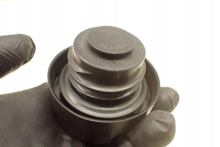 Крышка горловины бензобака Opel Astra II G 1.6 8V, фото 6