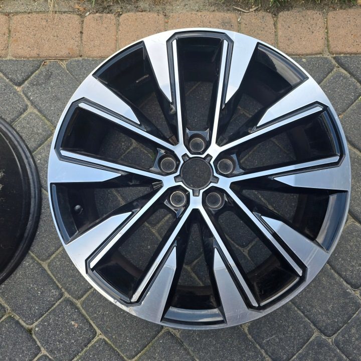 Литой диск Renault OE AUSTRAL 7.0" x 19" 5x114.3 ET 32, фото 1