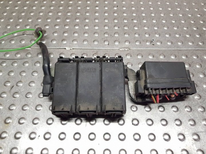 Блок предохранителей 5J0937548 Skoda Roomster I Fabia II, фото 1