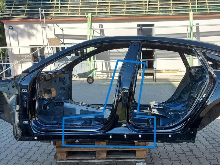 Audi A7 II 4K8 4M0 TFSI СТОЙКА СРЕДНЯЯ ЛЕВАЯ ЧЕРНАЯ LY9B ПОРОГ, фото 1