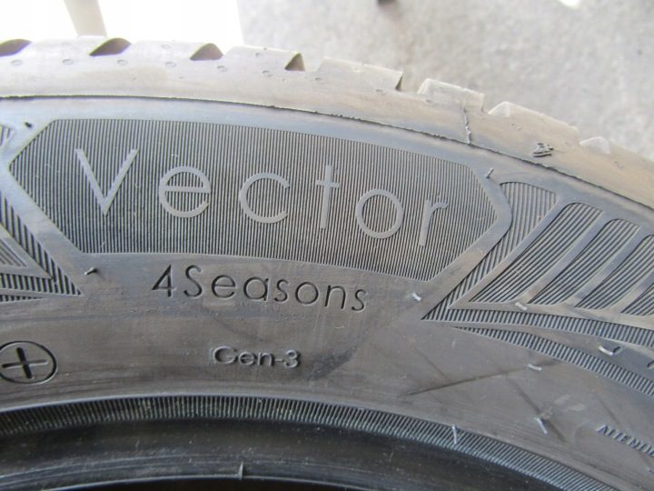 Шина всесезонная Goodyear Vector 4Seasons G3 215/55R17 94 В сцепление на снегу (3PMSF) V0 - Volkswagen, фото 4