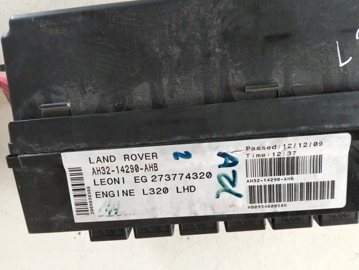 Блок предохранителей реле Range Rover Sport L320 AH3214290AHB, фото 6