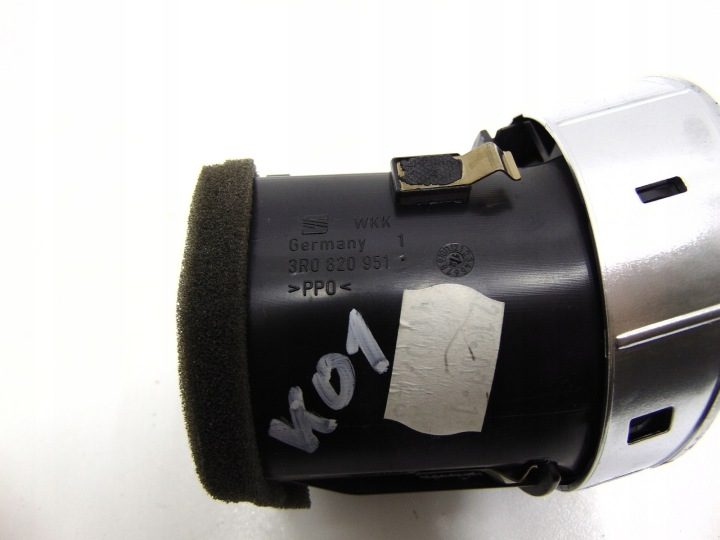 Дефлектор обдува средний Seat Exeo 08-13 R 3R0820951, фото 5