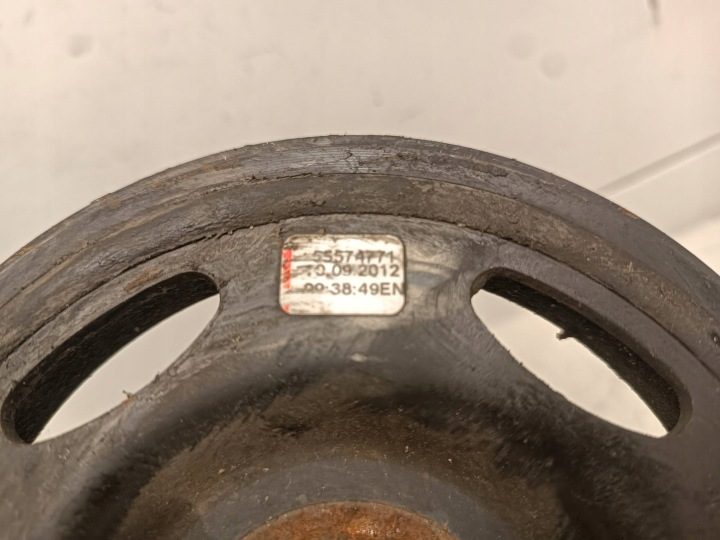 Opel OE 55574771 шкив, фото 2