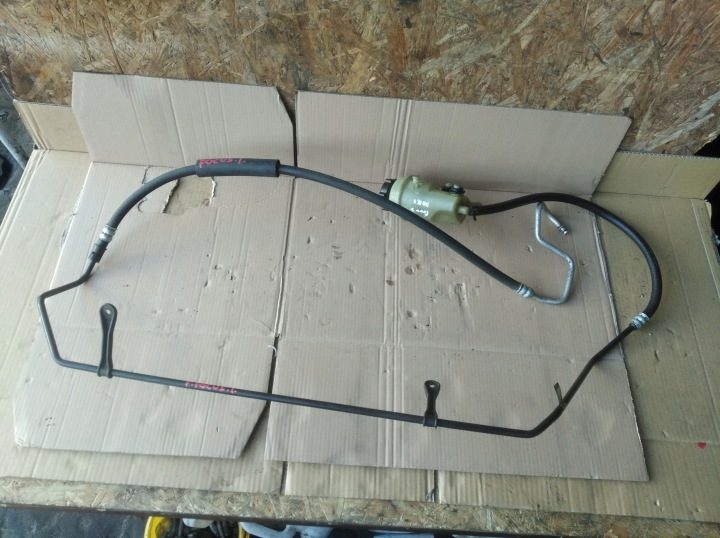 ТРУБКА ГИДРОУСИЛИТЕЛЯ + БАЧОК ЖИДКОСТИ FORD FOCUS MK 1 1,4B 1,6B 16V РЕСТАЙЛИНГ, фото 1