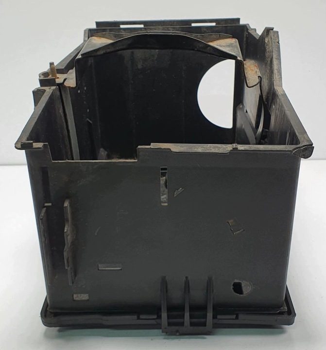 Корпус площадка аккумулятора Volvo C30 30667941 3M51-10723-BJ, фото 2
