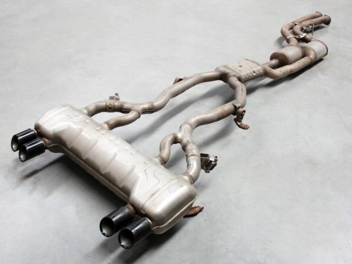 ГЛУШИТЕЛЬ ЗАДНИЙ В СБОРЕ BMW M2 F87 COMPETITION 8095717 7850083, фото 1
