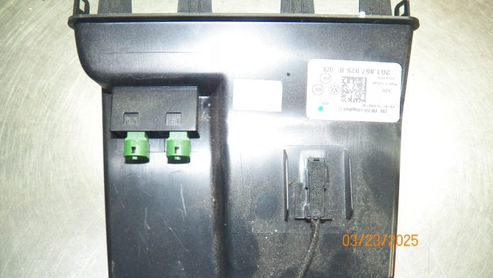 VW POLO 2G VI ПОДЛОКОТНИК БАРДАЧОК ПОРТ USB 6F0864207D, фото 3