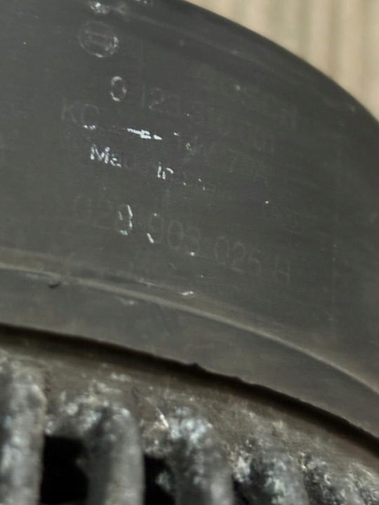 Генератор Volkswagen OE 028903025H, фото 2