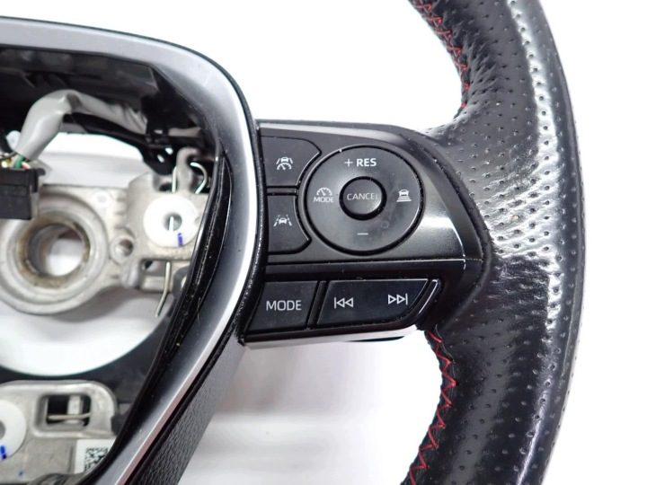 Руль мультифункциональный кожа лепестка красная строчка Corolla E210 GR Sport, фото 3