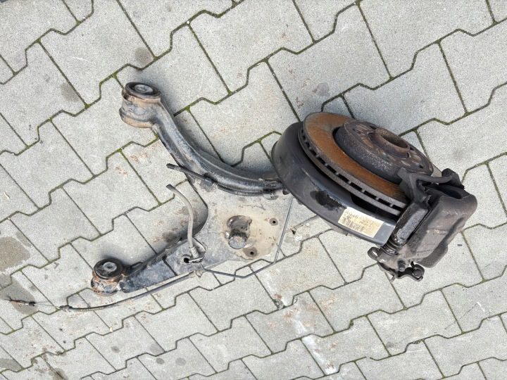 ПОВОРОТНЫЙ КУЛАК ПОДВЕСКА ЛЕВАЯ ЗАДНЯЯ В СБОРЕ VW T6 2015- 7E0501414A, фото 2