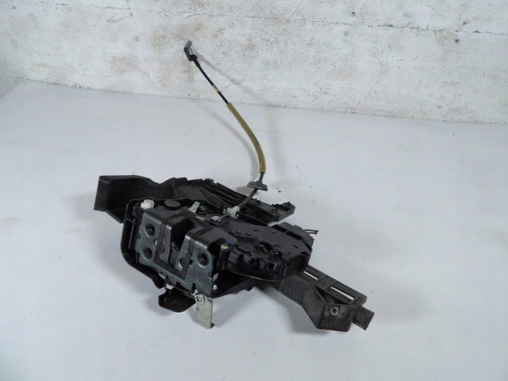 FORD FOCUS MK2 ХЭТЧБЕК ЗАМОК ДВЕРИ ЗАДНИЙ ЛЕВЫЙ 4M5A-A26413-EB A4, фото 1