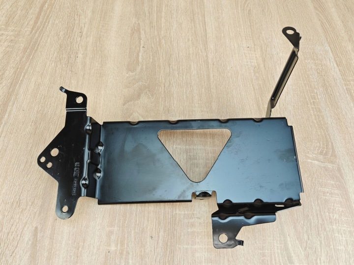 Кронштейн усилителя BMW X6 G06 G05 2502606 10 л.с., фото 2
