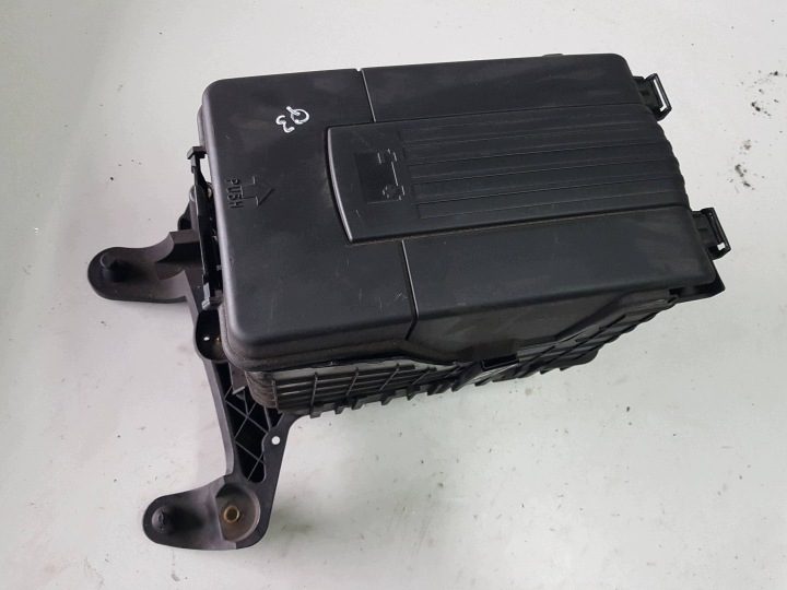 Audi Q3 I 8U 11-14r корпус крепление аккумулятора, фото 1