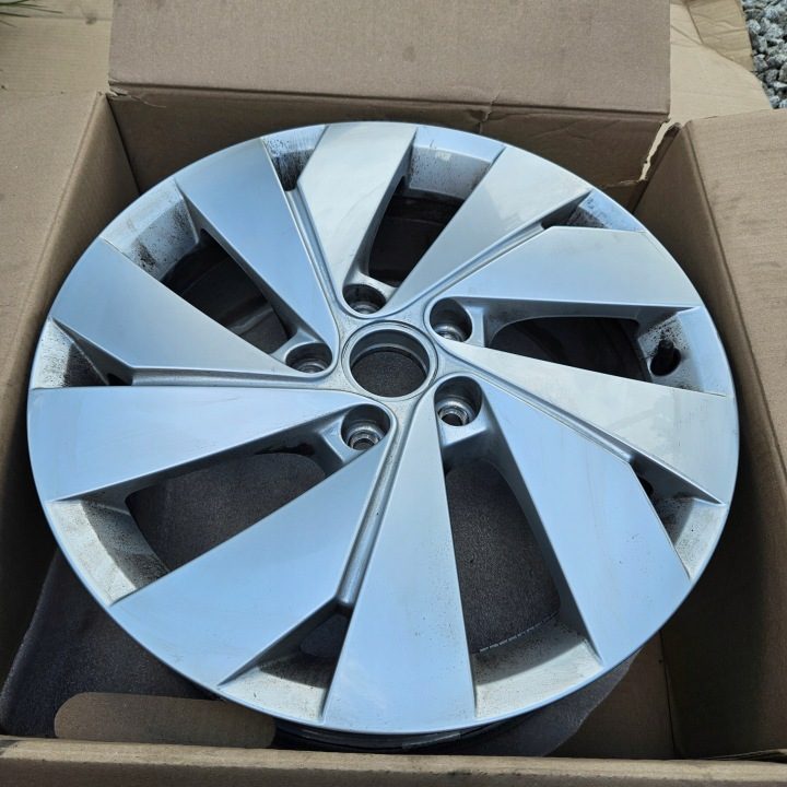 Литой диск Volkswagen GOLF 8 VIII 7.0" x 17" 5x112 ET 46, фото 1