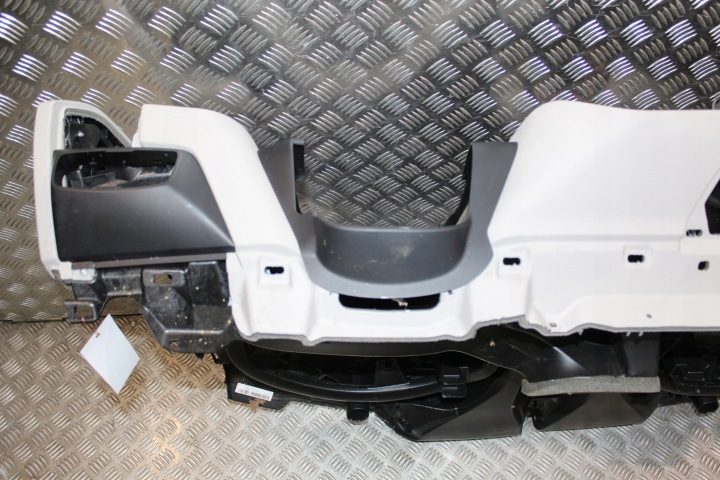 BMW i3 ТОРПЕДО КОНСОЛЬ RODZAJE ОРИГИНАЛ 9282685, фото 9