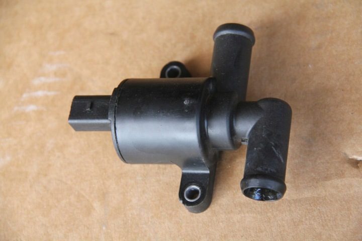 Клапан электромагнитный Volkswagen OE 4H0121671D для Audi, Skoda, Seat, фото 1