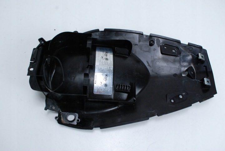 Подкрылок вставка KAWASAKI ER6 09-11, фото 1