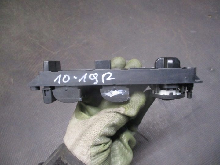 КНОПКИ СТЕКОЛ ПАНЕЛЬ AM5T14A132 FORD C-MAX II 10-19R, фото 4