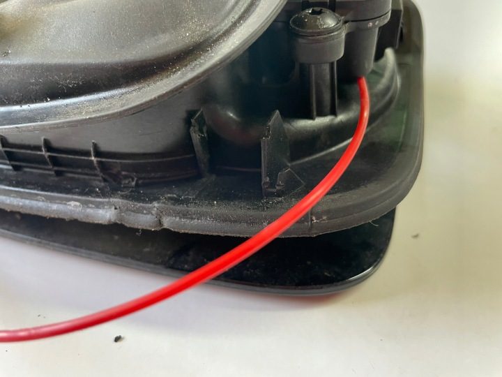 Лючок защита горловины бензобака привод LZ9Y Audi Q3 I 8U 4L0862153D, фото 7