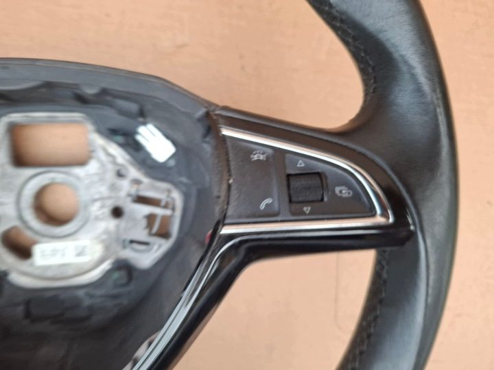 Руль кожаный Skoda Fabia III 17 г. 3V0419091L, фото 3