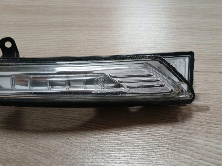 Hyundai I40 12-19r. поворотник LED правого зеркала OE, фото 3