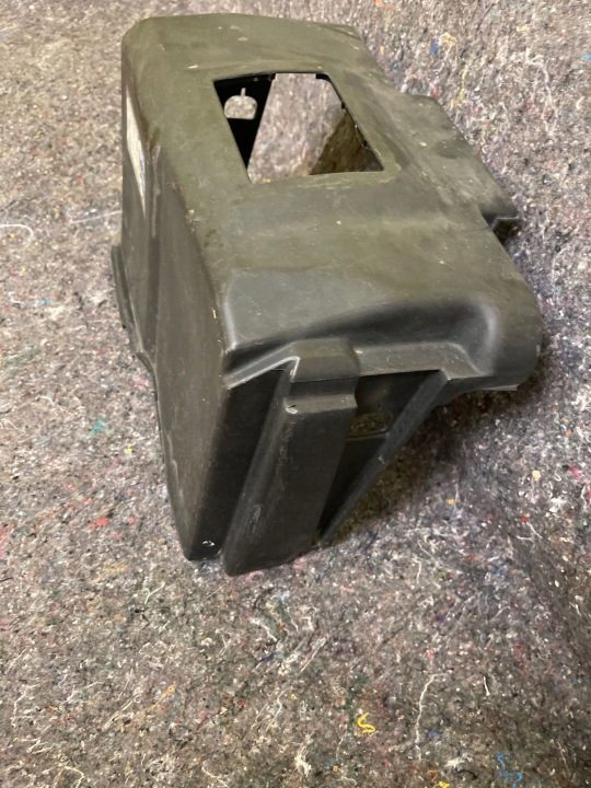 Площадка аккумулятора Передняя Audi A3 S3 8L 1J0915435B, фото 2