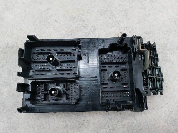 БЛОК ПРЕДОХРАНИТЕЛЕЙ НАРУЖНЫЙ OPEL ASTRA J C11000139 GM 2.0 CDTI, фото 1