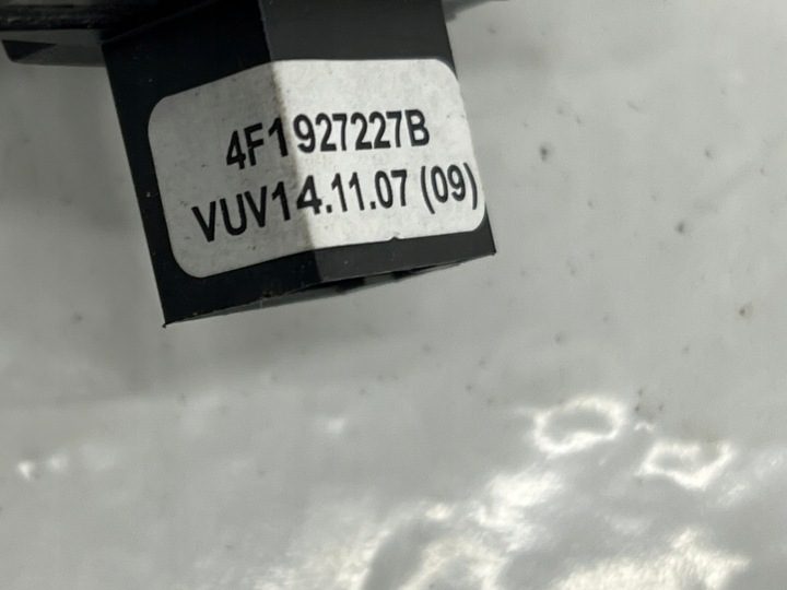 Audi A6 C6 кнопка переключатель открывания бардачка 4F1927227B, фото 3