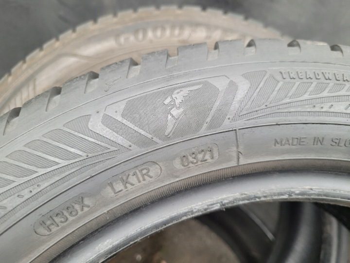 Шина всесезонная Goodyear Vector 4Seasons G3 185/55R15 86 В сцепление на снегу (3PMSF), усилитель (XL), фото 6
