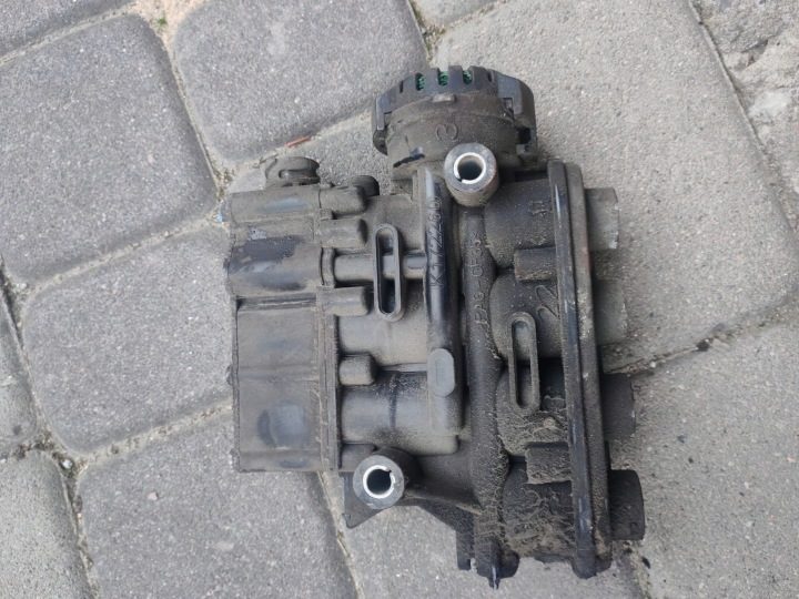 КЛАПАН STEROWNAIA ПОДУШЕК ЗАДНЕЙ ОСИ FORD F-MAX 500 K019821N00 K172260, фото 1