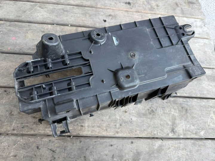 Корпус площадка аккумулятора Opel Insignia A 22818746 13330946, фото 3