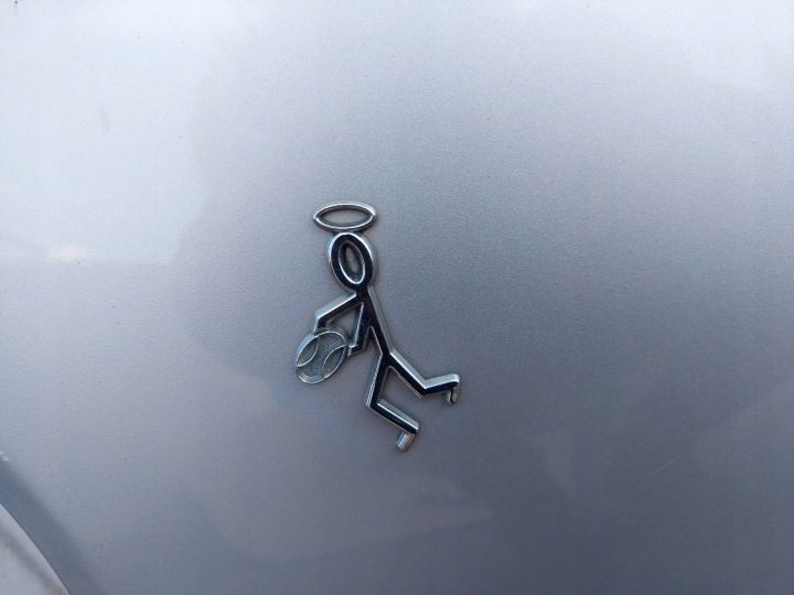 JEEP CHEROKEE LIBERTY KJ КРЫШКА эмблема значок 05, фото 1
