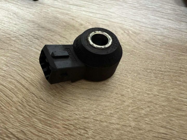 ДАТЧИК ДЕТОНАЦИИ 2.4 Jeep COMPASS FREEMONT CALIBER JURNEY 05033316aa, фото 1