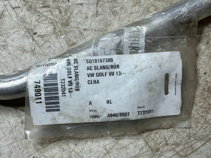 И ТРУБКА КОНДИЦИОНЕРА AUDI A3 GOLF VI 5Q1816738B, фото 2