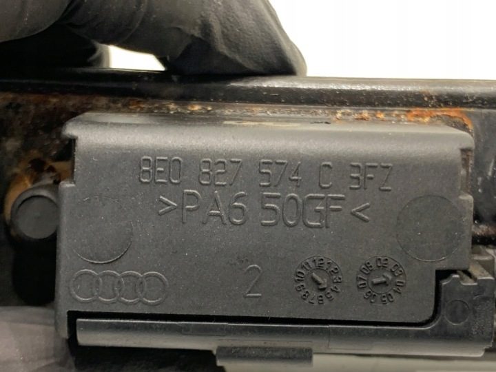 РУЧКА КРЫШКИ ЗАДНЯЯ AUDI A4 B6 8E0827574C Седан 00-05, фото 4